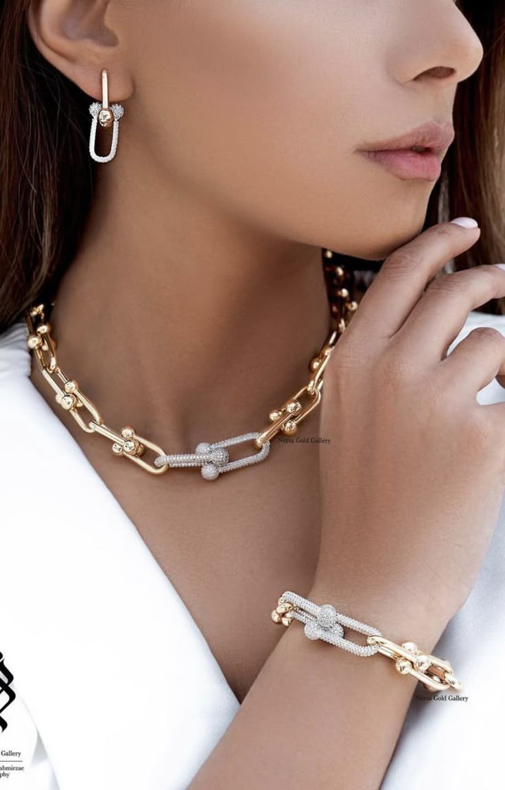 Shiny Tiffany necklace