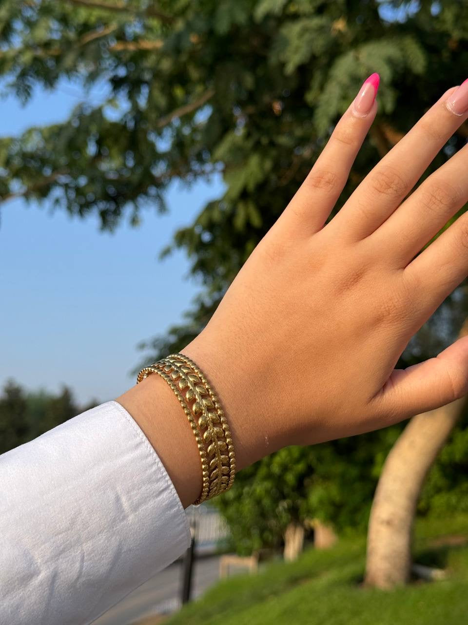 Fallen leave bangle
