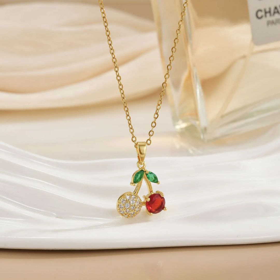Cherry Strass Necklace