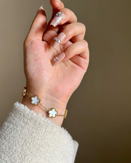 White Flower (5) bracelet