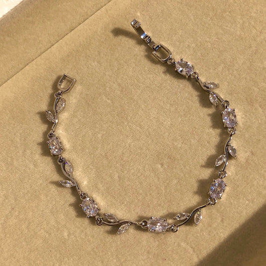 Tulip Bracelet