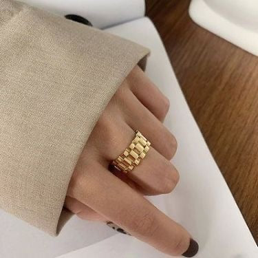 Rolex ring